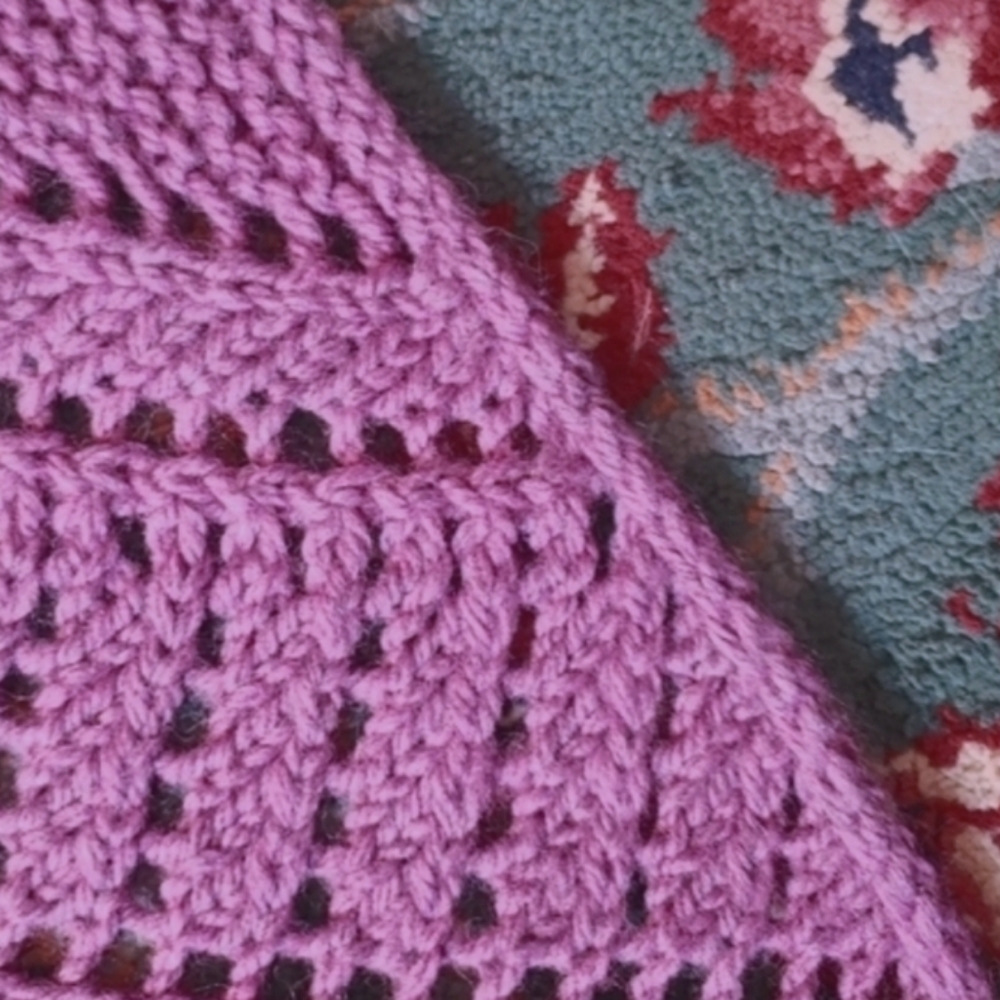 HANDMADE Shawl Washable Wool Wrap Triangle Shape Openwork Knit Ribs and Picots - Picture 5 of 6
